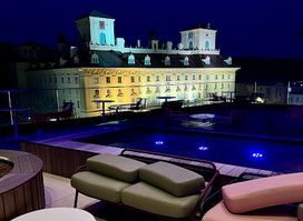 The Top - Drinks & Bar Food