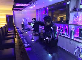 Liquid Lounge