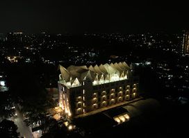 Bloof Rooftop Restaurant & Bar
