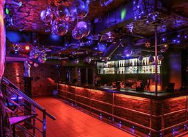 Mazzor Night Club