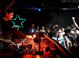 Fosfobox Bar Club