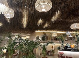 THE COAST Lounge
