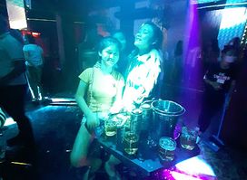 Savanlaty Night Club (ສະຫວັນລາຕີ)