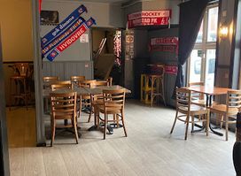 Lille dragen pub