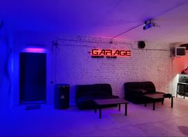 Garage night club