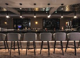 Clubby Bar