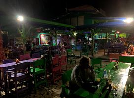 Barefoot Beach Bar