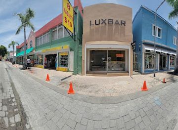 LUXBAR SXM