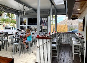 florida/sarasota/siesta-key/nightclub/crescent-club