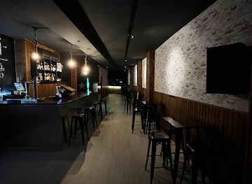 spain/cuenca/nightclub/moma