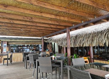 french-polynesia/bora-bora/nightclub/ukulele-bar