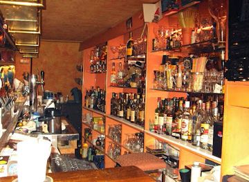 belgium/bruges/minnewater/nightclub/on-the-rocks