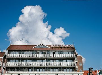 netherlands/volendam/nightclub/art-hotel-spaander