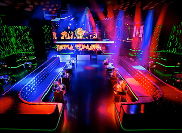 florida/miami-beach/nightclub/wall-lounge