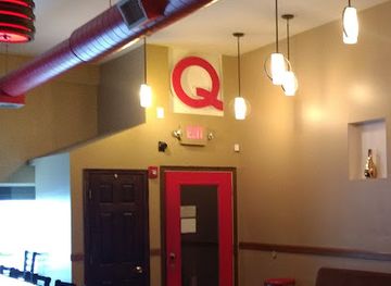 Ques Lounge