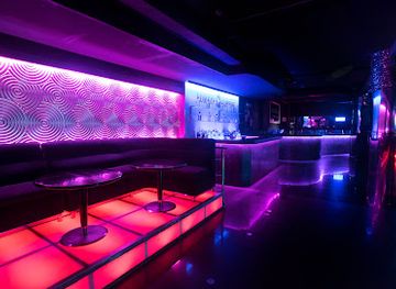 spain/barcelona/gracia/nightclub/duvet-barcelona