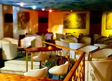 tunisia/hammamet/nightclub/golden-bar-paradis-palace