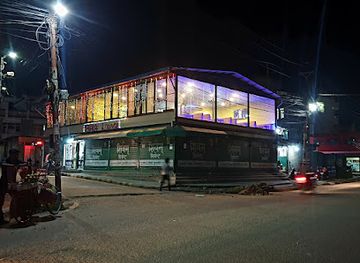 nepal/kathmandu/swayambhunath/nightclub/bala-lounge