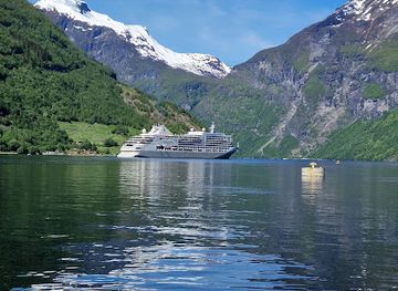 norway/geirangerfjord/nightclub/joker-geiranger