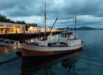 norway/senja-island/nightclub/otto-s-pub