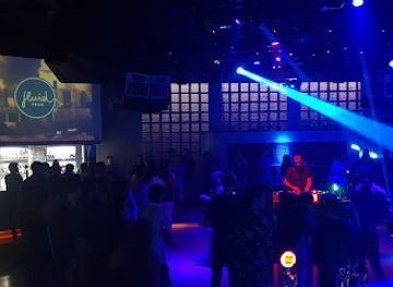 portugal/madeira/nightclub/vespas-club