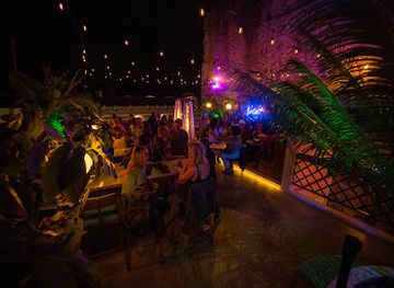 guatemala/pacaya-volcano/nightclub/las-vibras-de-la-casbah