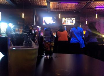 wisconsin/milwaukee/bay-view/nightclub/revel-bar