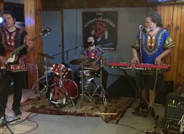 massachusetts/new-bedford/nightclub/ultra-marine-band-club