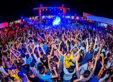PARADISO beach club