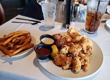 louisiana/kisatchie-national-forest/nightclub/cove-bar-grill