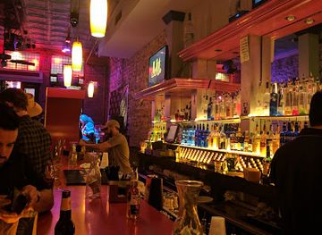 Lit Lounge
