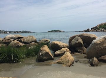 Bass Rocks Beach Club