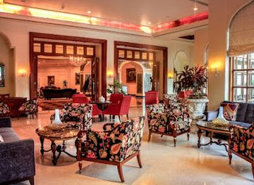 india/hyderabad/banjara-hills/nightclub/seasons-bar-and-the-lounge