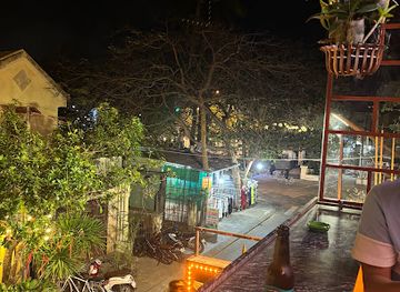 vietnam/hoi-an/cam-thanh-village/nightclub/why-not-bar