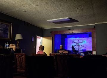 kansas/hutchinson/nightclub/the-dirty-leprechaun-lounge