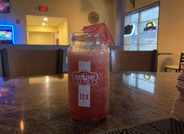 connecticut/new-britain/nightclub/the-hive-bar-restaurant