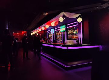 Apollo A Live Club