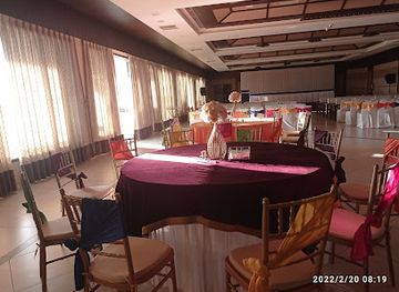 Waves Club