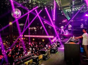 Club Sixteen