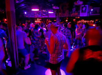 massachusetts/provincetown/nightclub/a-house