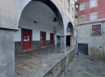 portugal/porto/ribeira/nightclub/o-meu-mercedes-e-maior-que-o-teu