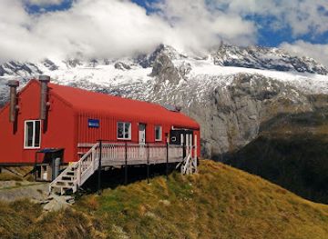 new-zealand/mount-aspiring-national-park/nightclub/french-ridge-hut