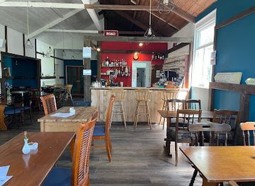 guernsey/sark/nightclub/the-old-hall-sark