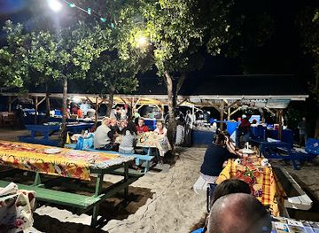 saint-vincent-and-the-grenadines/union-island/nightclub/akela-trini-flavours