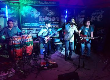 guatemala/huehuetenango/nightclub/planetarios-cafe-bar