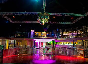 papua-new-guinea/papuan-peninsula/nightclub/the-cosmopolitan-png