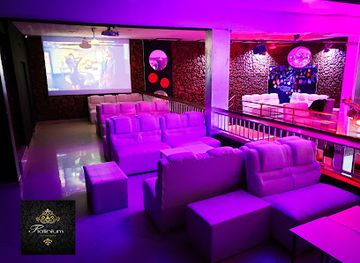 bolivia/cochabamba/nightclub/discoteca-platinium-pub