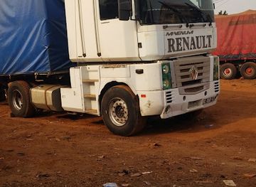 guinea/mount-kakoulima/nightclub/new-york-lounge