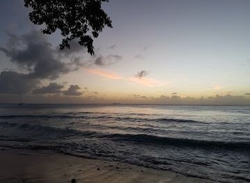 barbados/harrison-s-cave/nightclub/peek-a-boo
