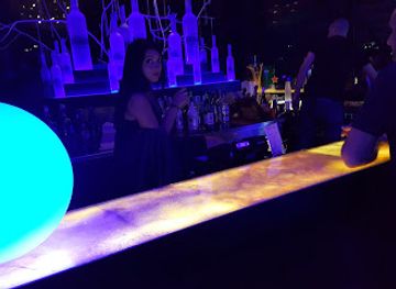 italy/san-gimignano/nightclub/rooftop-siena